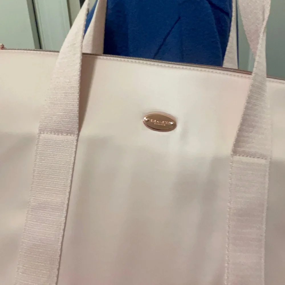 Coach new tote with rose gold zipper and zipper_8